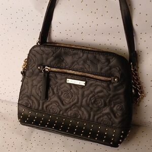 Elegant Black Quilted Handbag